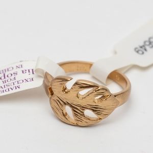 Lia Sophia gold leaf ring size 9 NEW